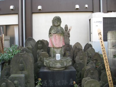 投げ込み寺(浄閑寺) ひまわり地蔵尊